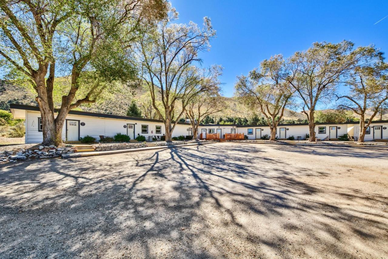 The Historic West Walker Motel Exterior photo